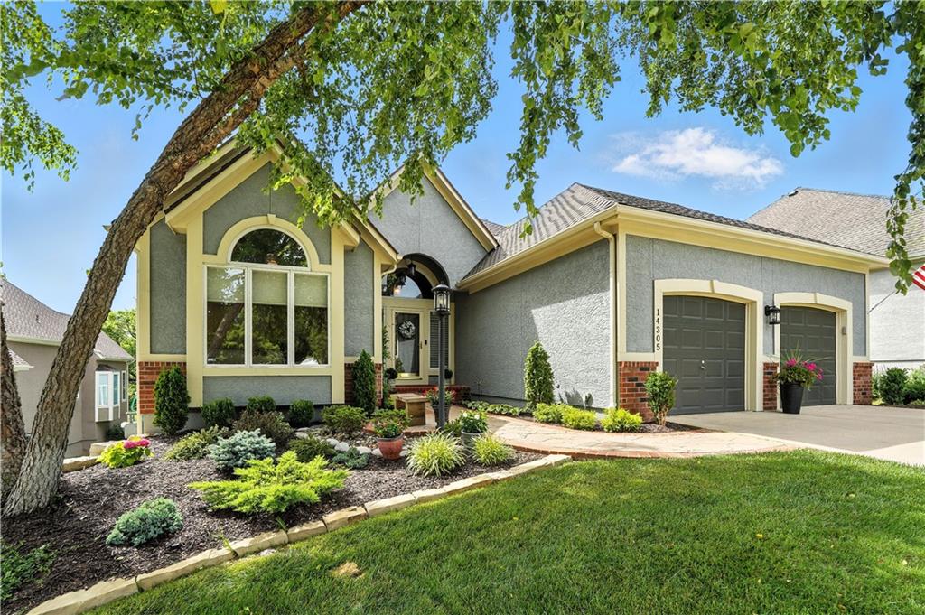 Listing Photo MLS #HMS2557456