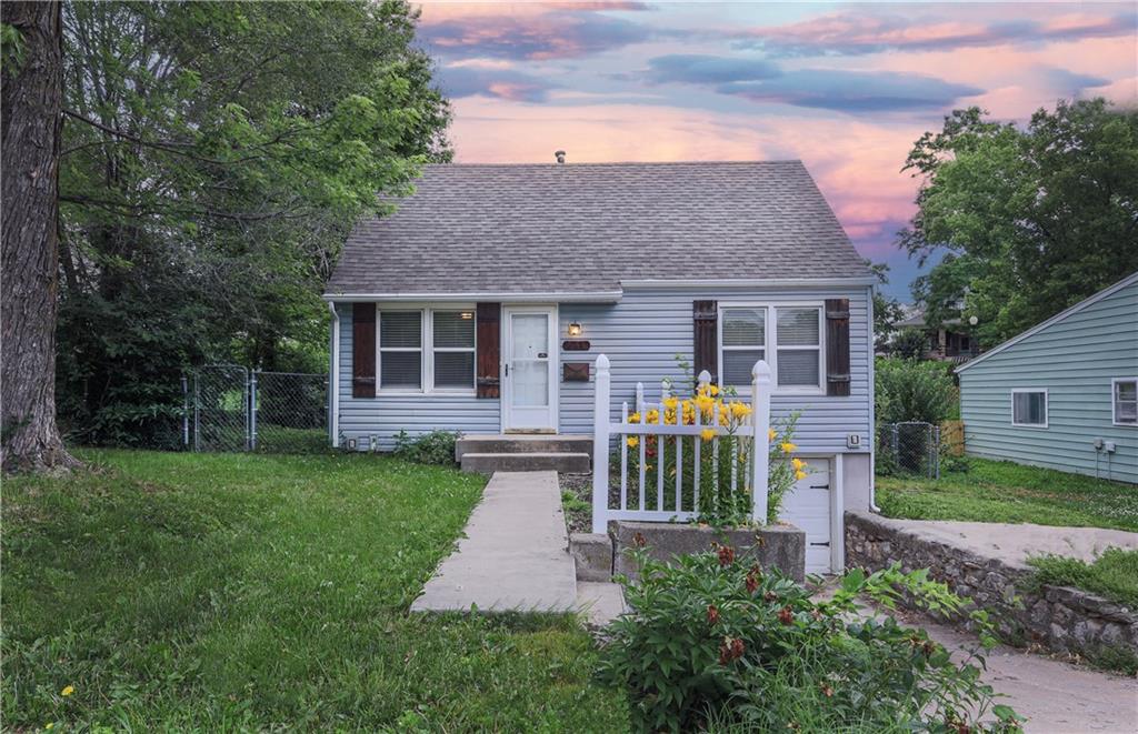 Listing Photo MLS #HMS2557478