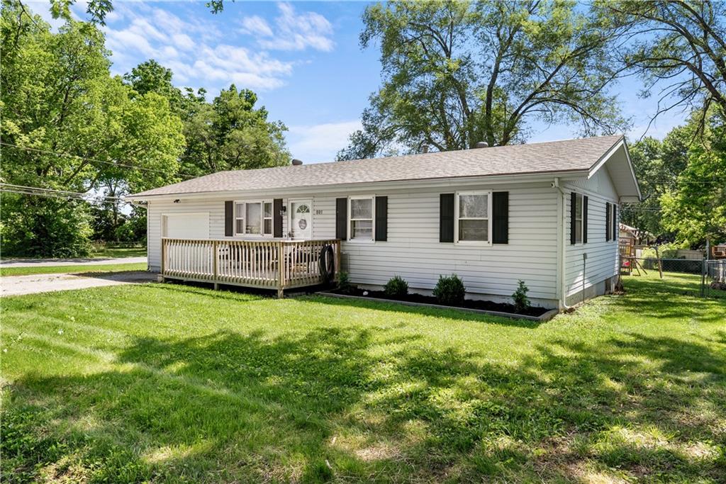 Listing Photo MLS #HMS2557536