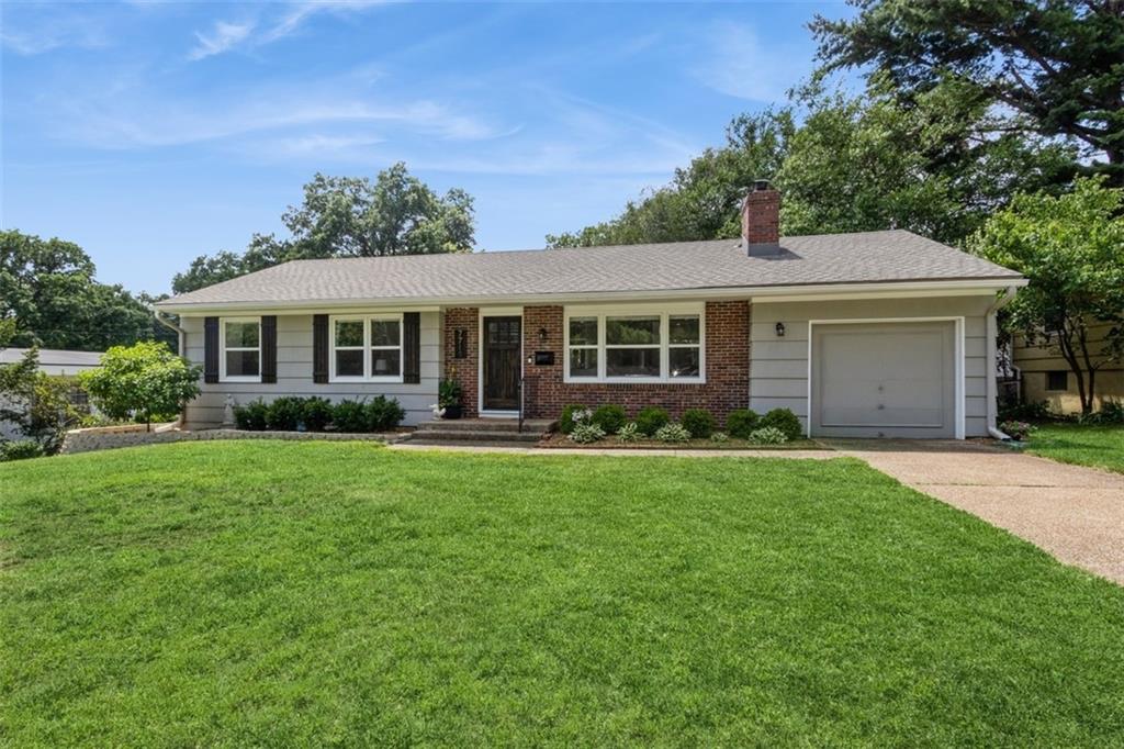 Listing Photo MLS #HMS2557539