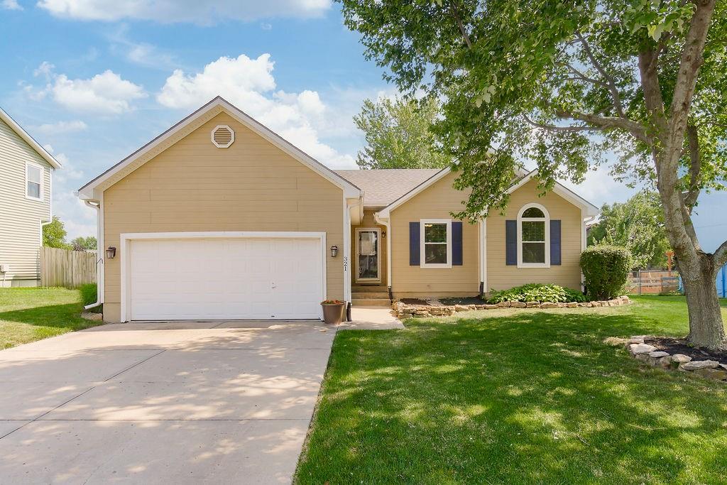 Listing Photo MLS #HMS2557540