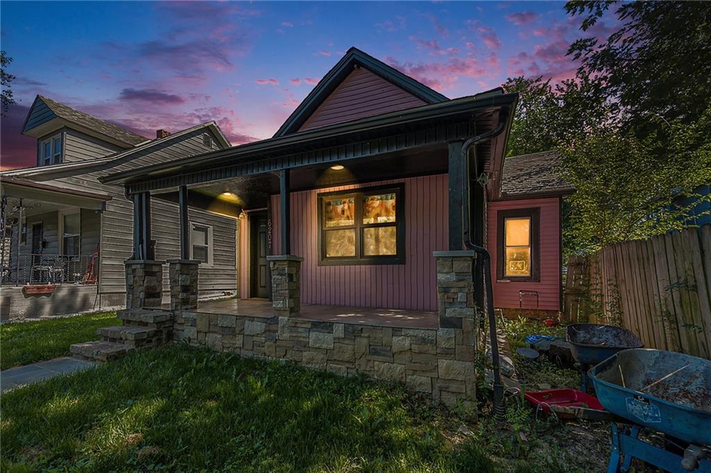 Listing Photo MLS #HMS2557559