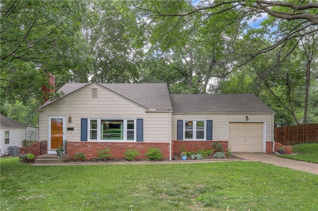 Listing Photo MLS #HMS2557606