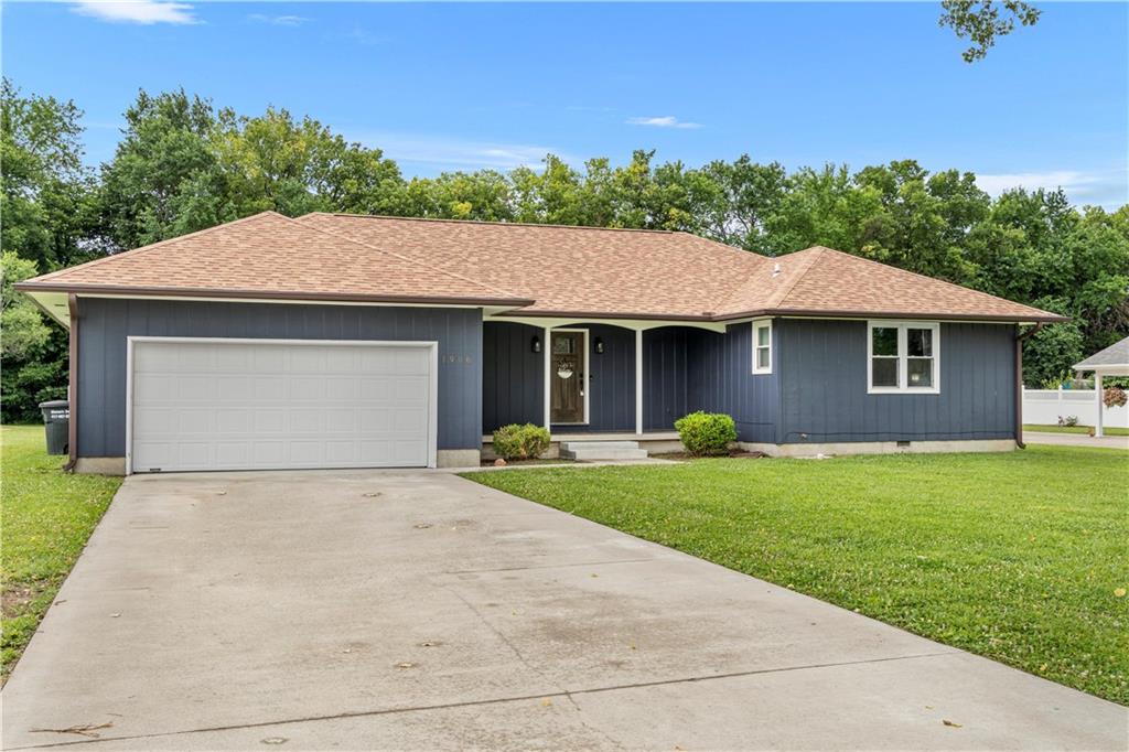 Listing Photo MLS #HMS2557749