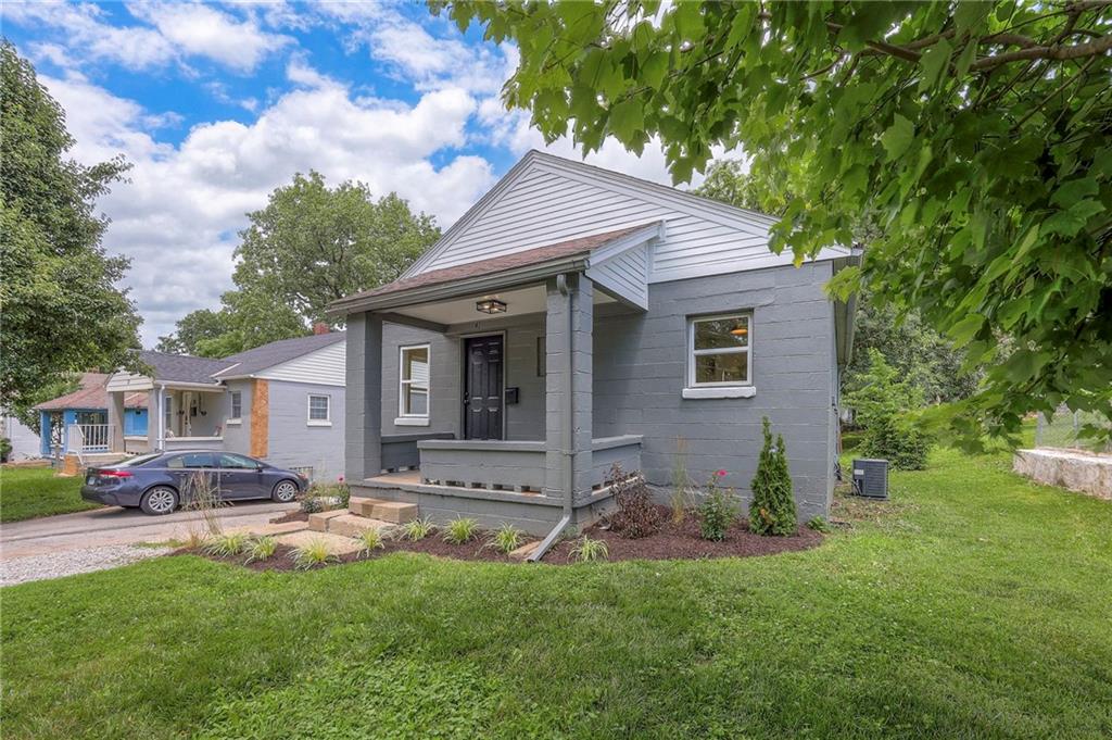 Listing Photo MLS #HMS2557780