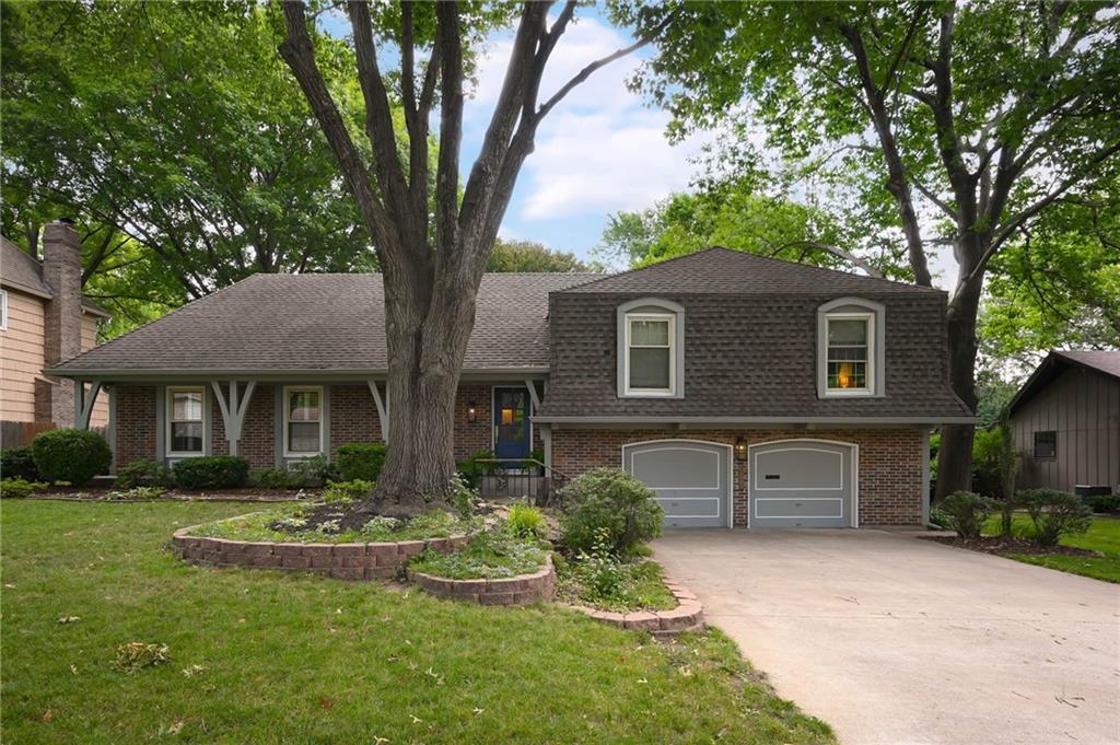 Listing Photo MLS #HMS2557799