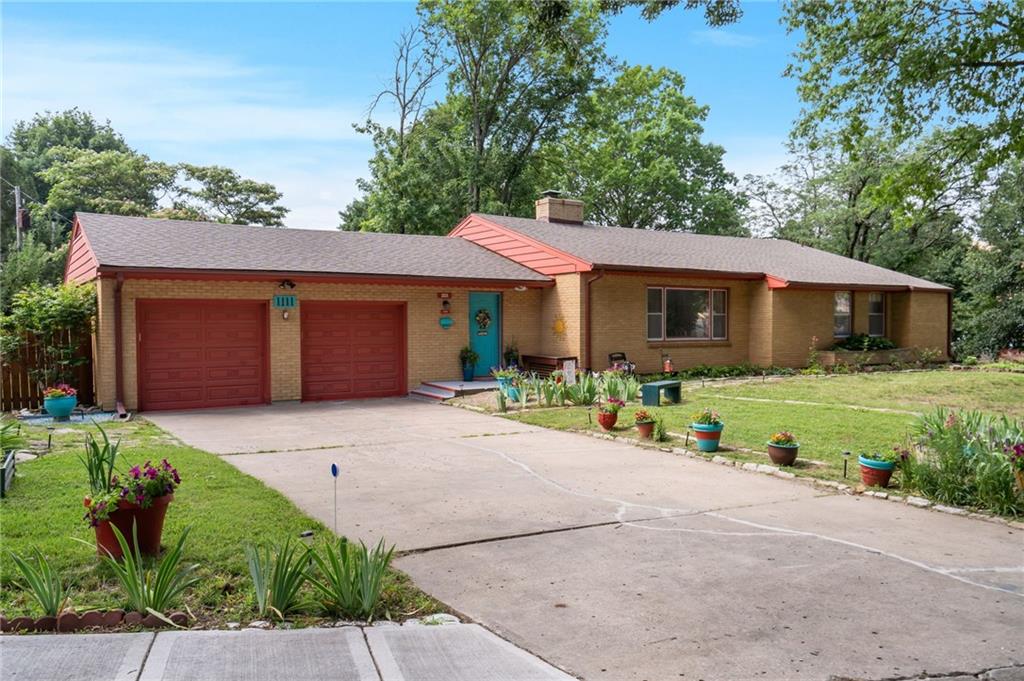 Listing Photo MLS #HMS2557827