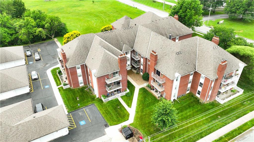 Listing Photo MLS #HMS2557879