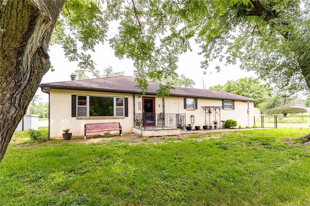 Listing Photo MLS #HMS2557911