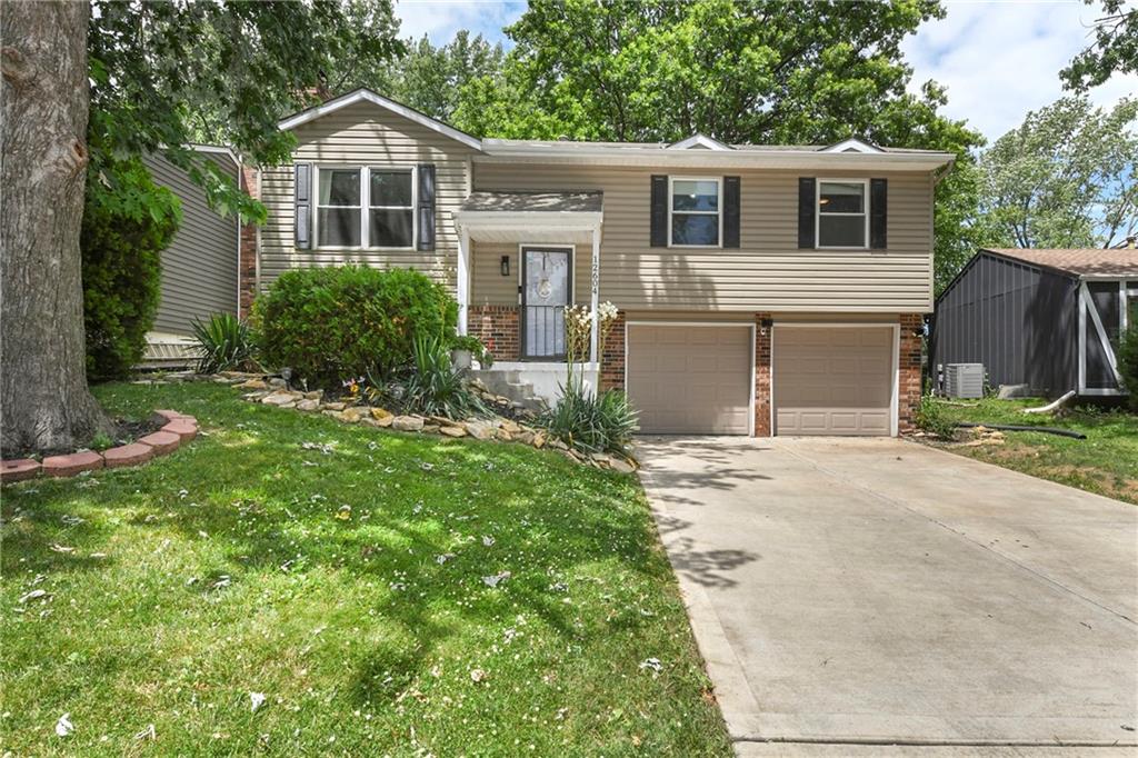 Listing Photo MLS #HMS2557929