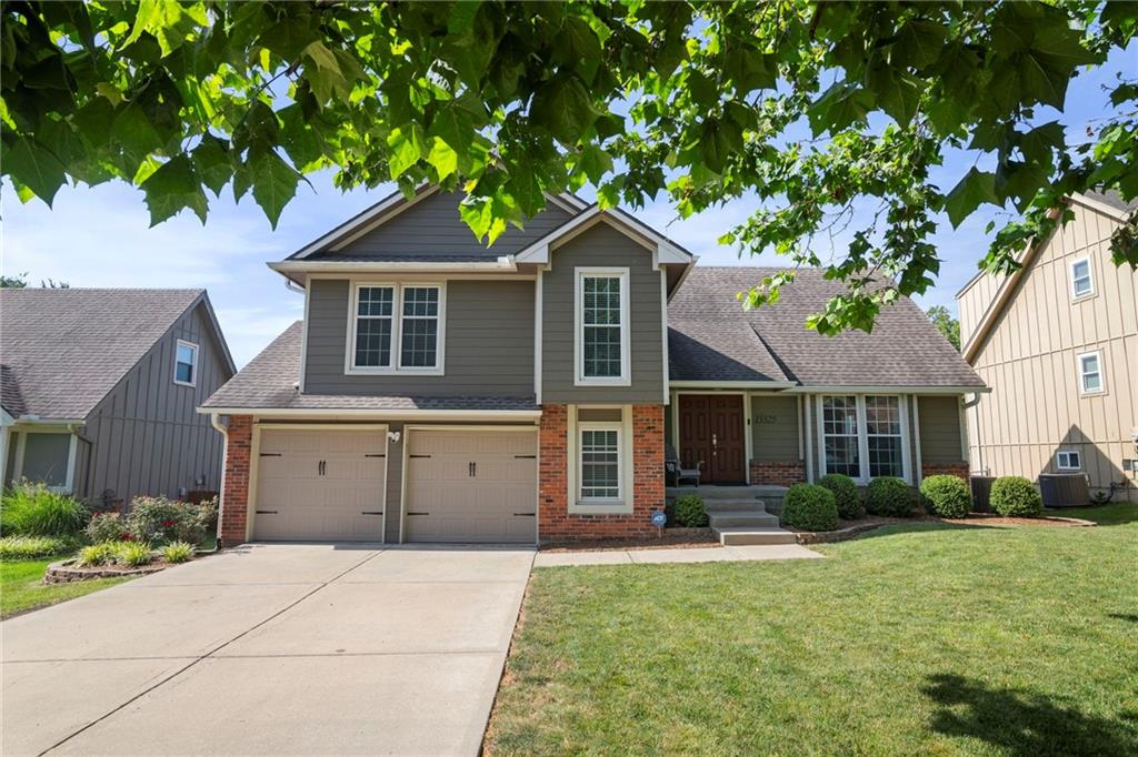 Listing Photo MLS #HMS2557972
