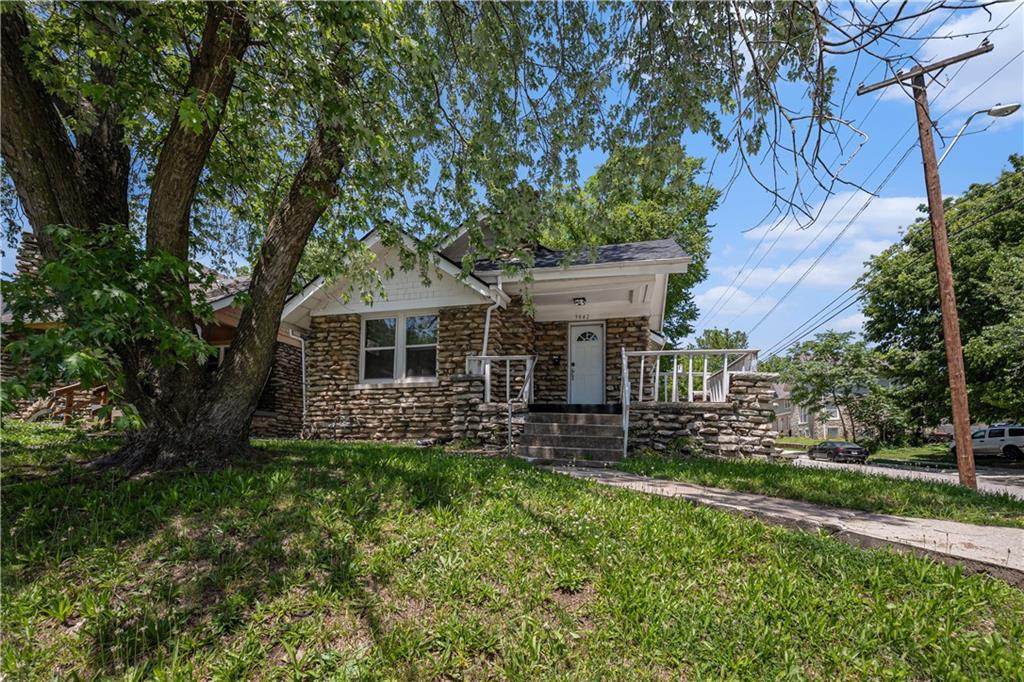 Listing Photo MLS #HMS2558056