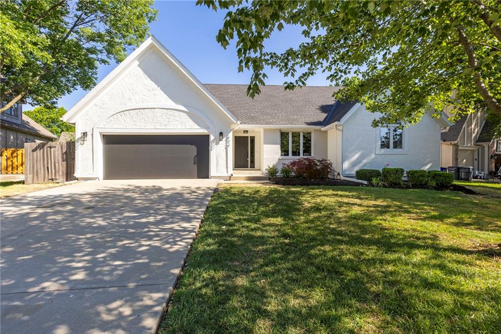 Listing Photo MLS #HMS2558074