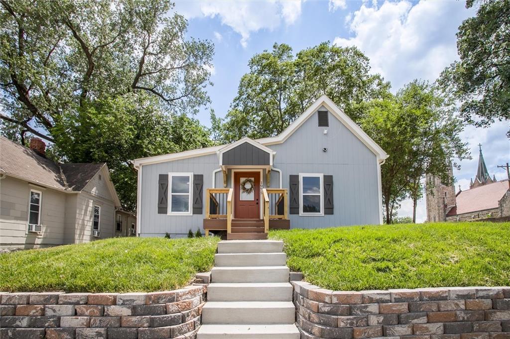 Listing Photo MLS #HMS2558132