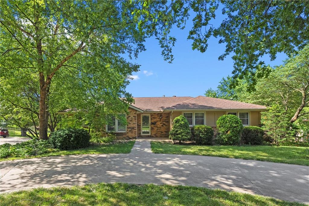 Listing Photo MLS #HMS2558165