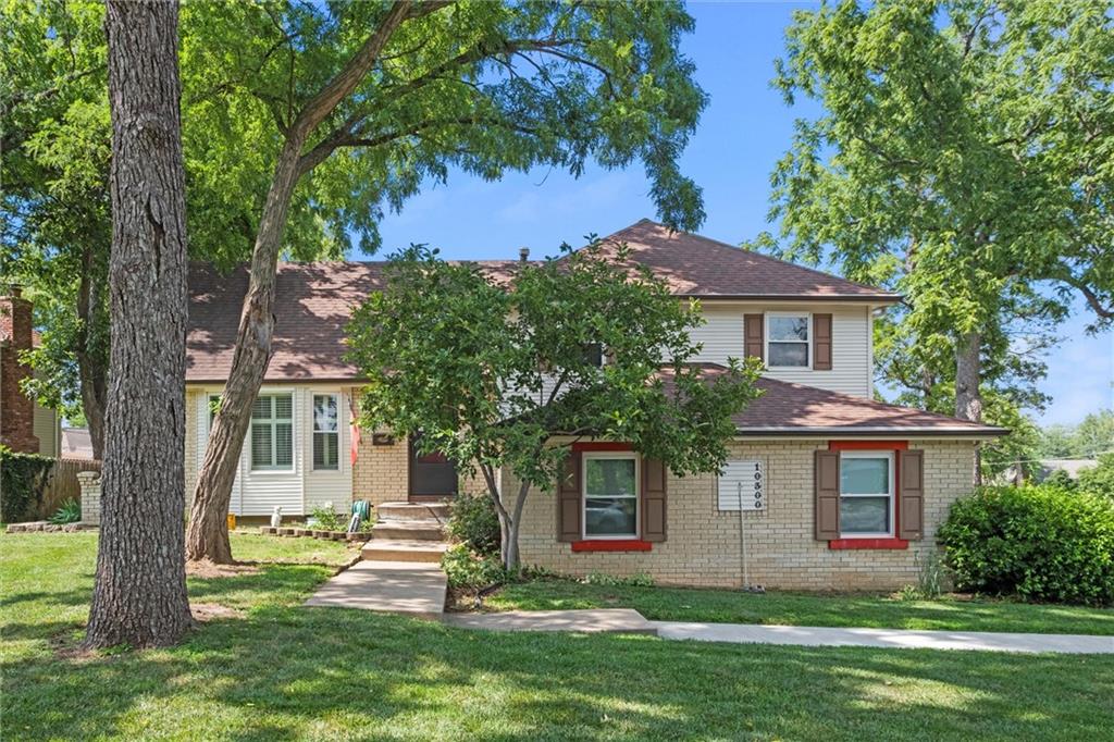 Listing Photo MLS #HMS2558226
