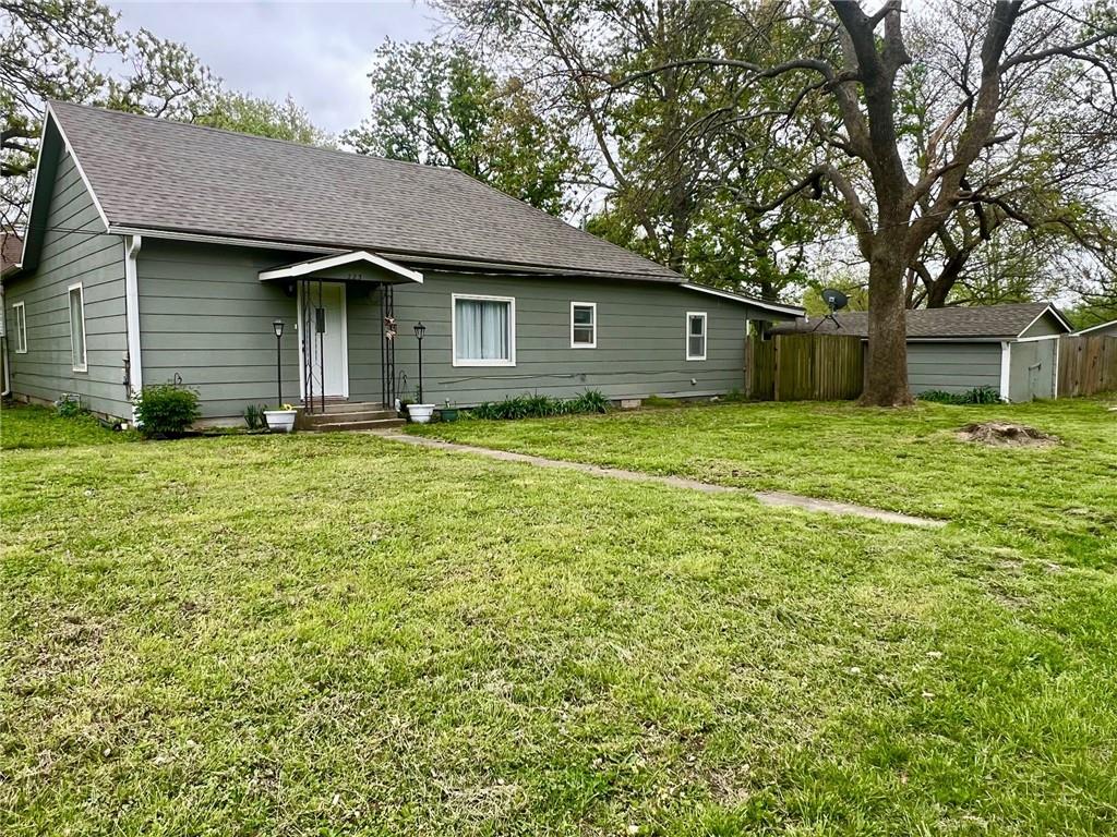 Listing Photo MLS #HMS2558254