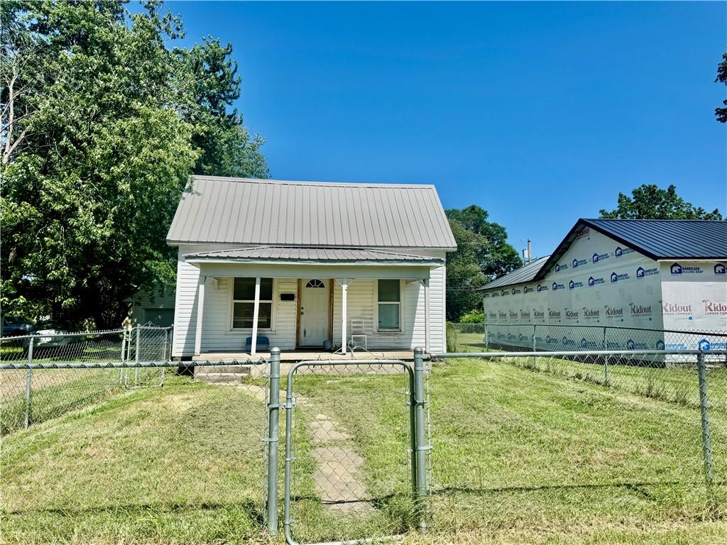 Listing Photo MLS #HMS2558325