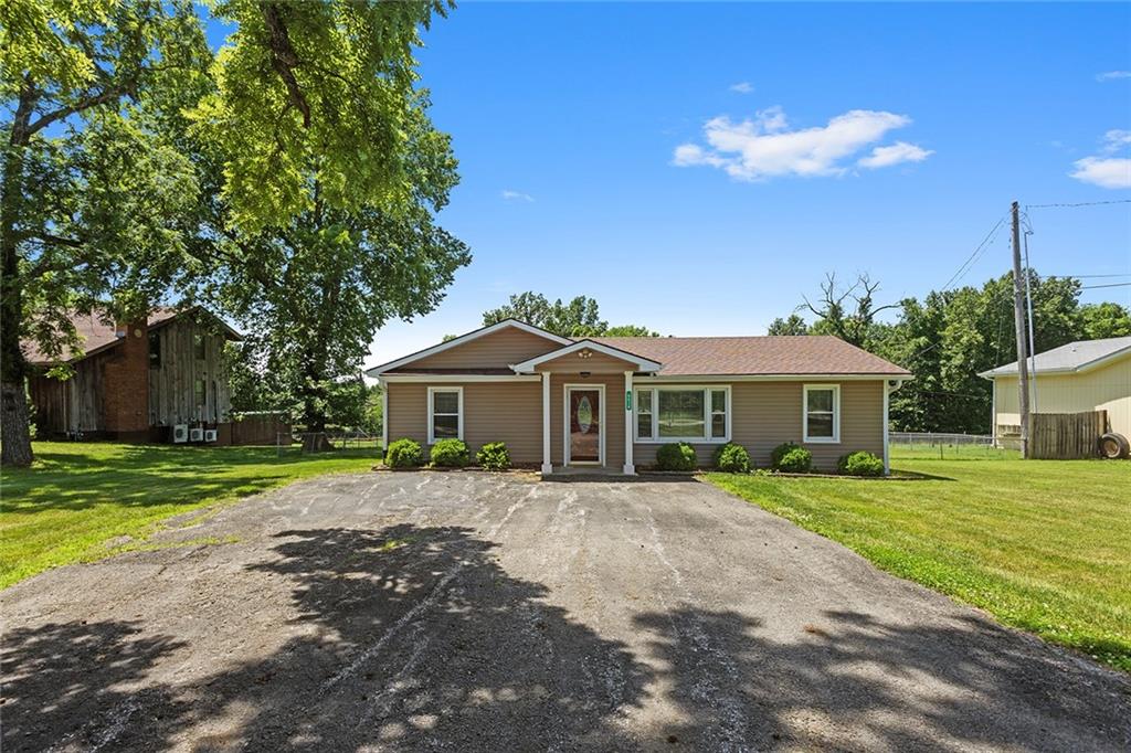 Listing Photo MLS #HMS2558345