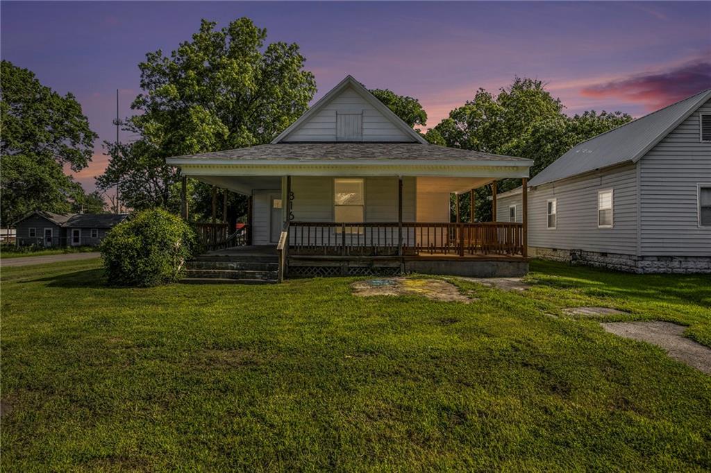 Listing Photo MLS #HMS2558353