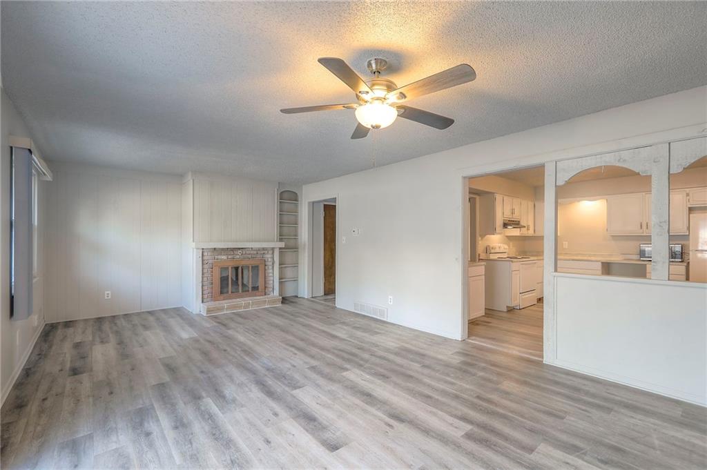 Listing Photo MLS #HMS2558381