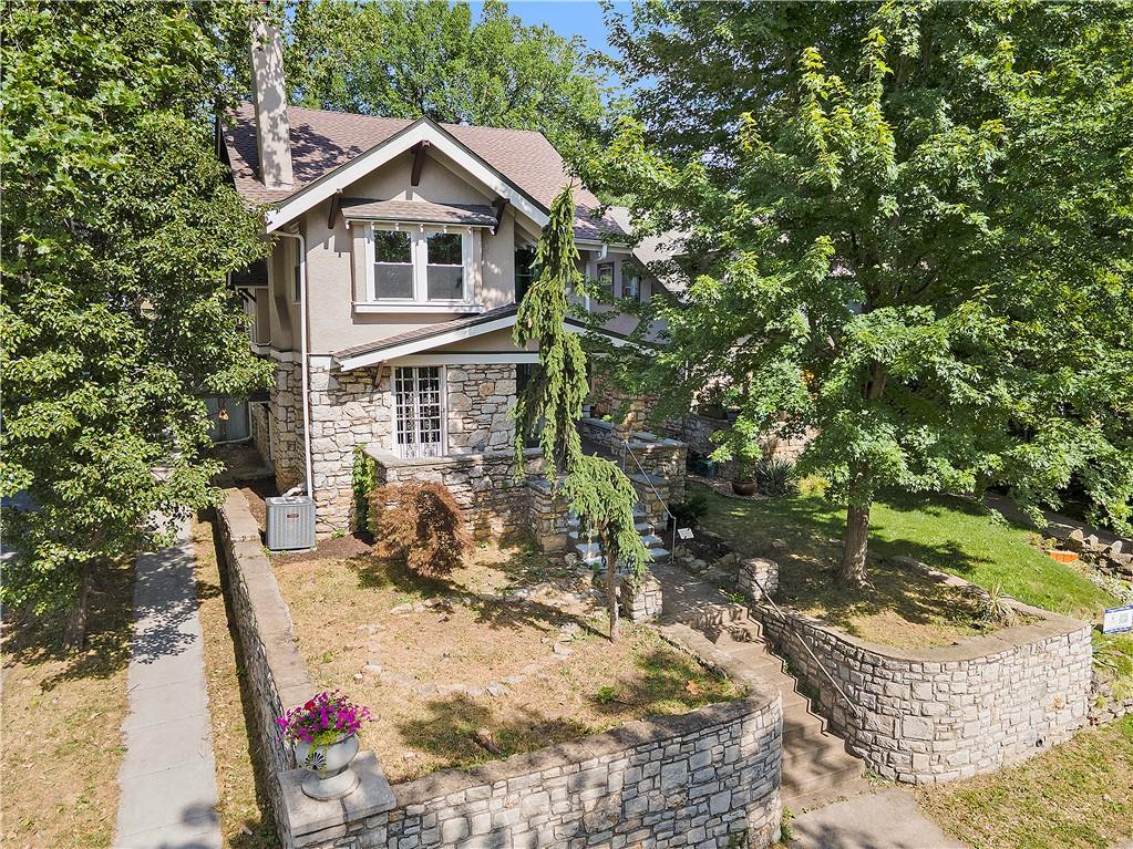 Listing Photo MLS #HMS2558406