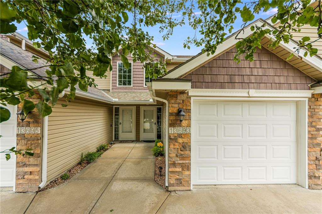 Listing Photo MLS #HMS2558445