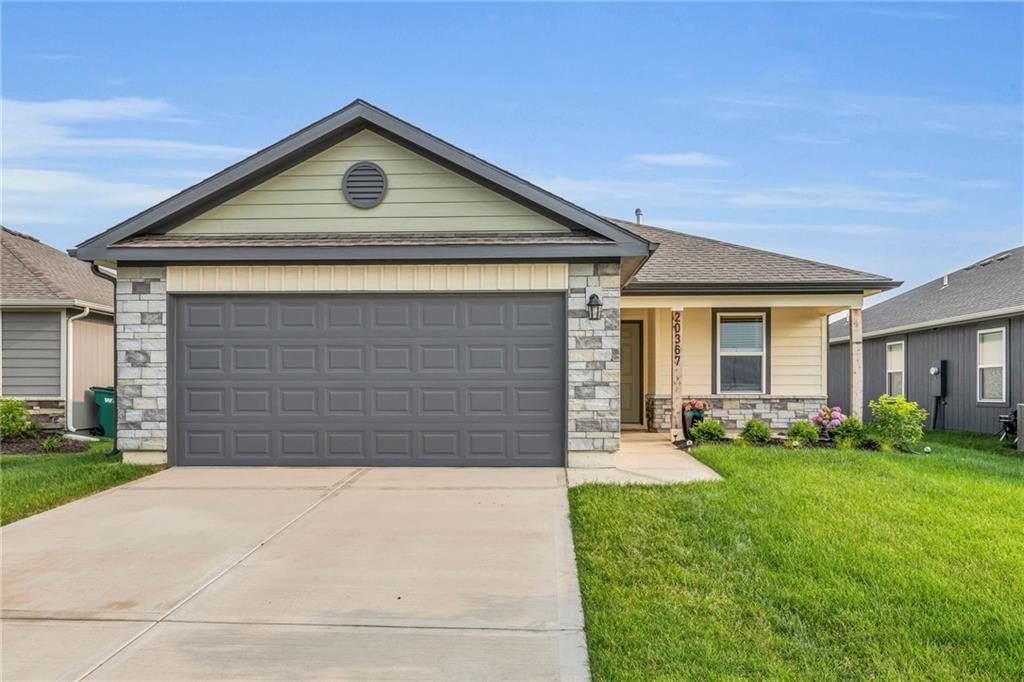 Listing Photo MLS #HMS2558559