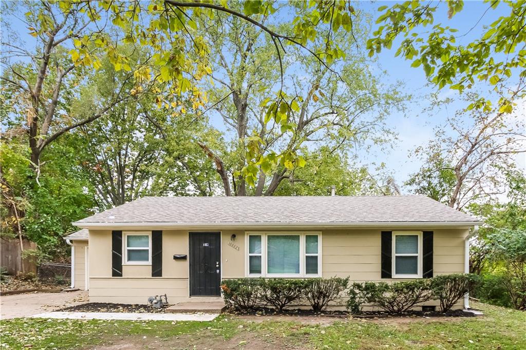Listing Photo MLS #HMS2558633