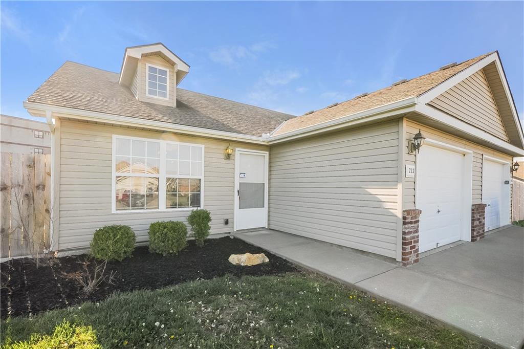 Listing Photo MLS #HMS2558657