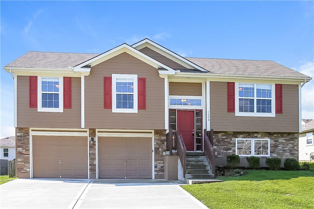 Listing Photo MLS #HMS2558669