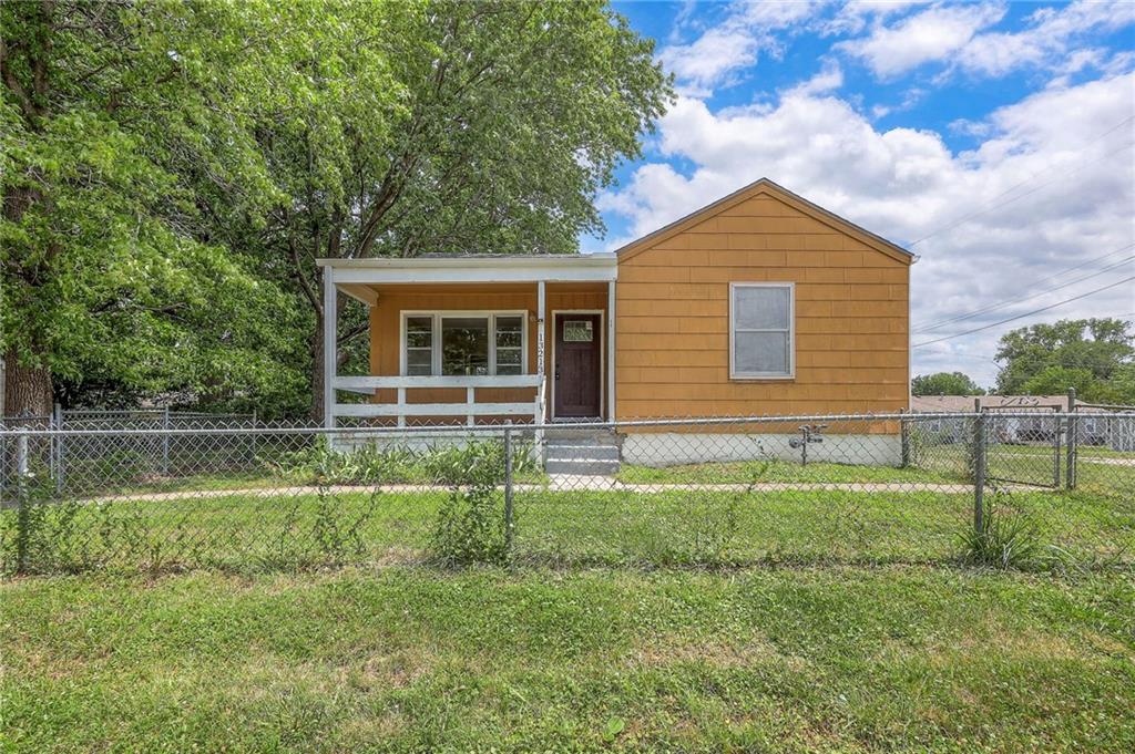 Listing Photo MLS #HMS2558801