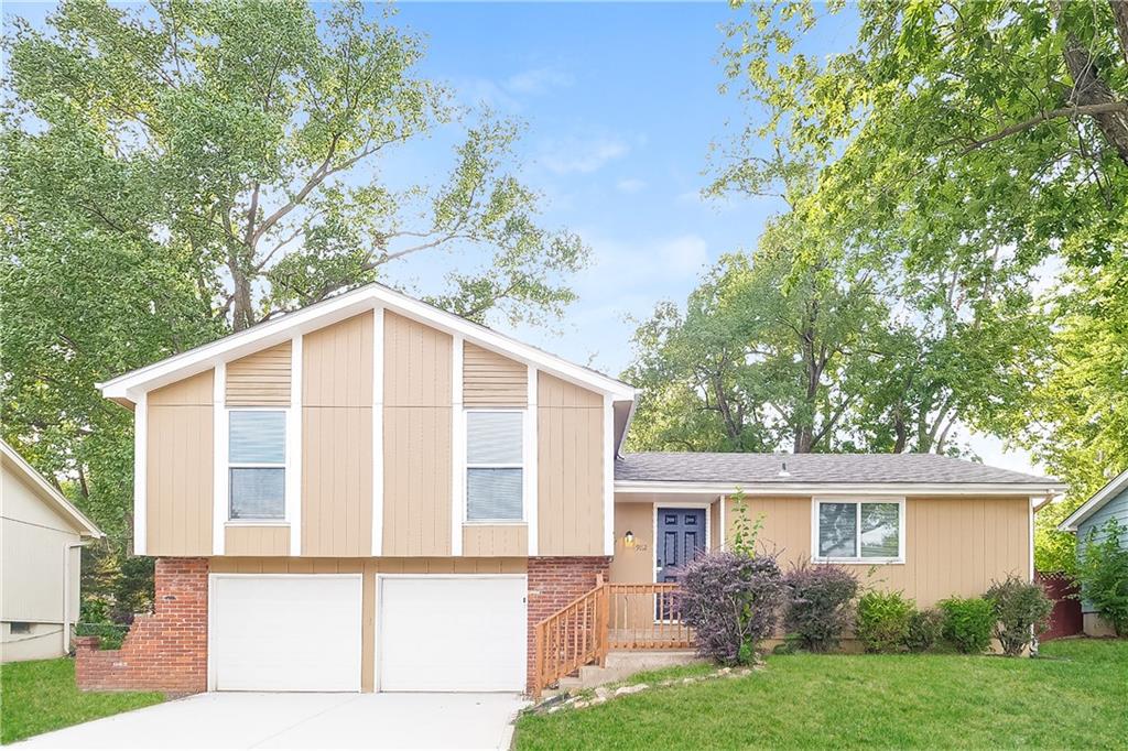 Listing Photo MLS #HMS2558900
