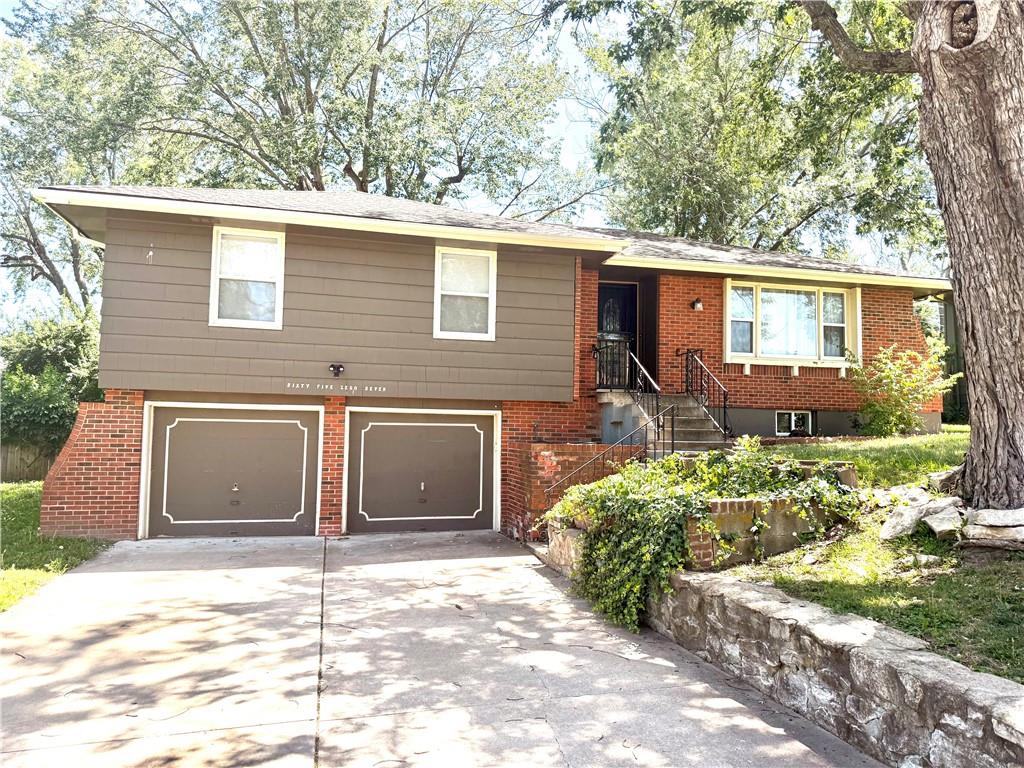Listing Photo MLS #HMS2558915