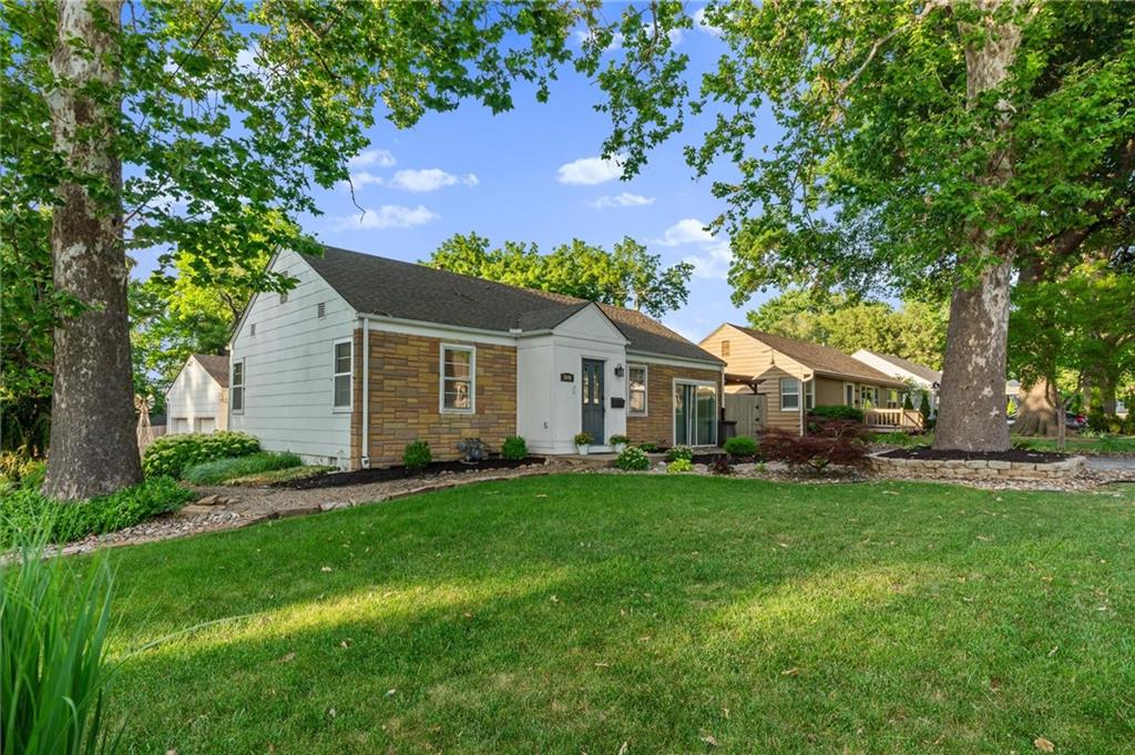 Listing Photo MLS #HMS2558987