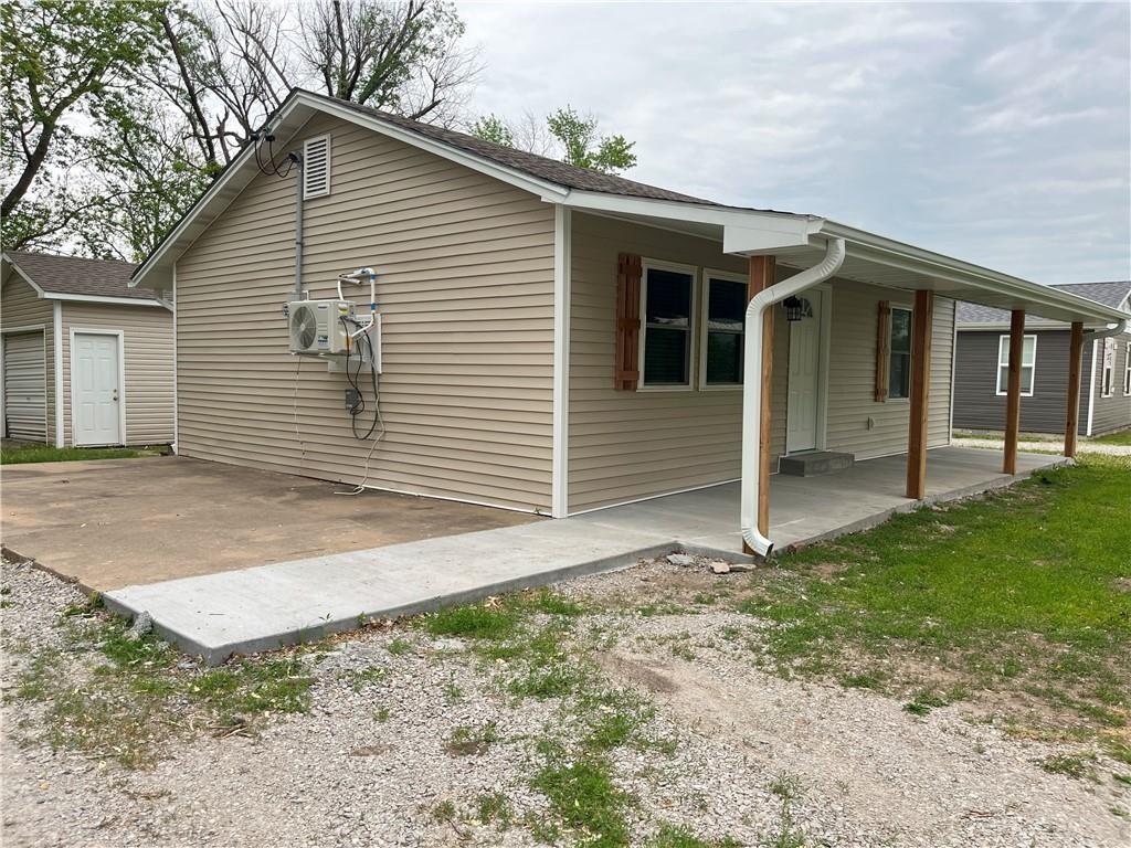 Listing Photo MLS #HMS2559011