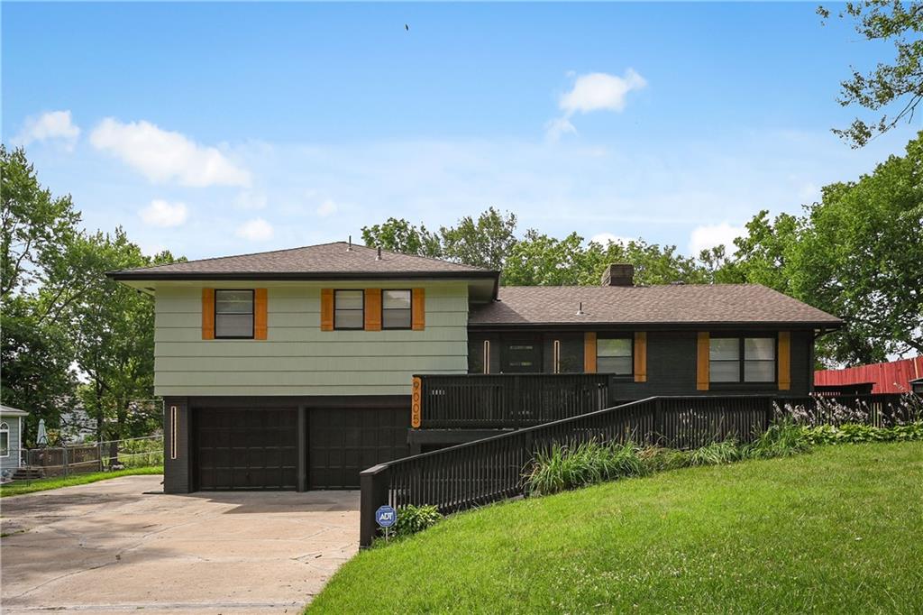 Listing Photo MLS #HMS2559027