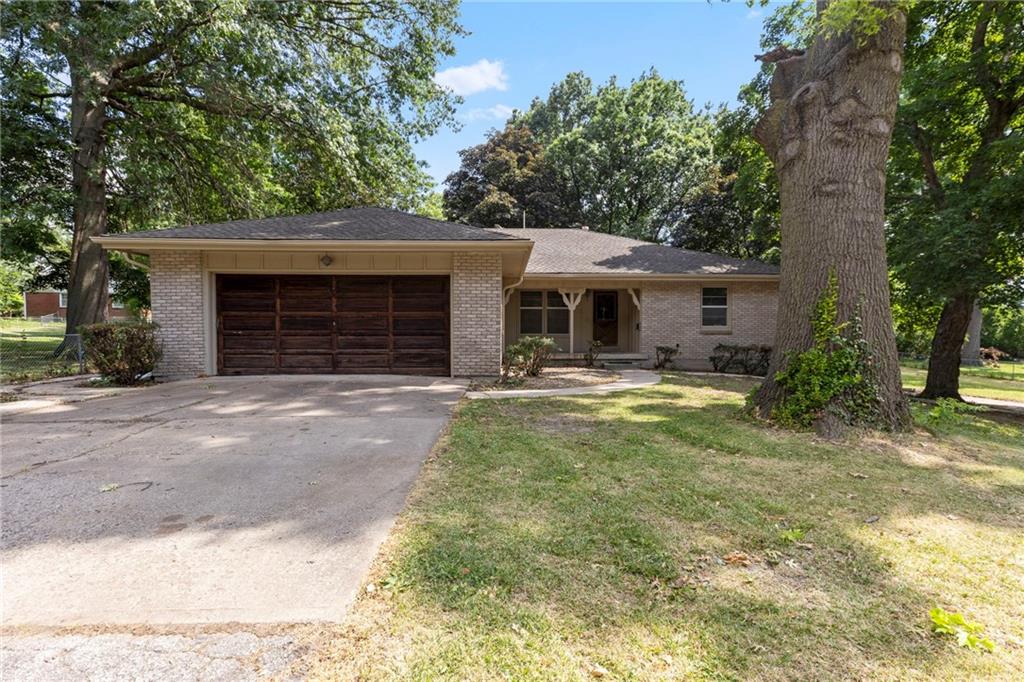 Listing Photo MLS #HMS2559028