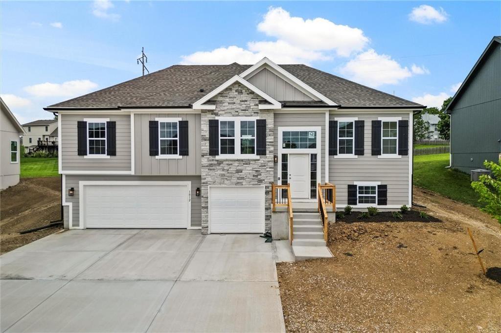Listing Photo MLS #HMS2559154