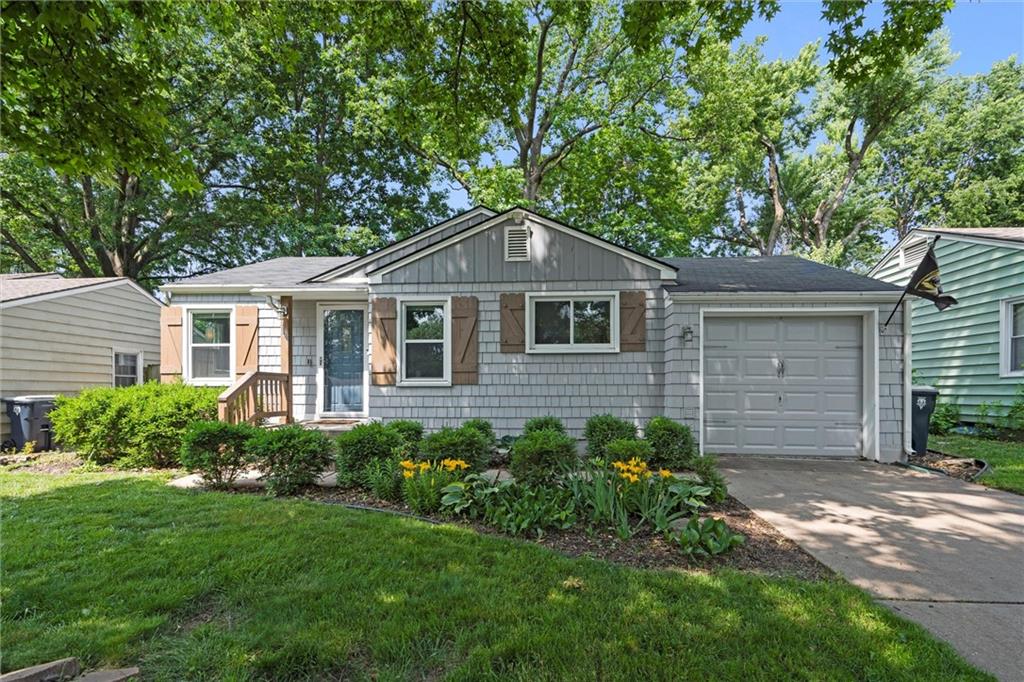 Listing Photo MLS #HMS2559161
