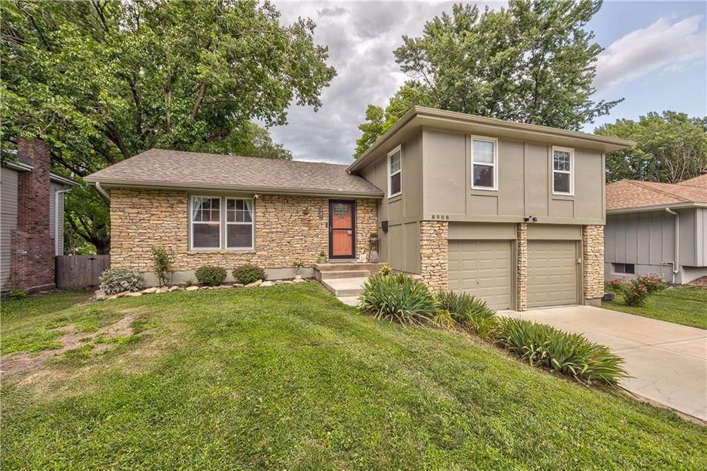 Listing Photo MLS #HMS2559186