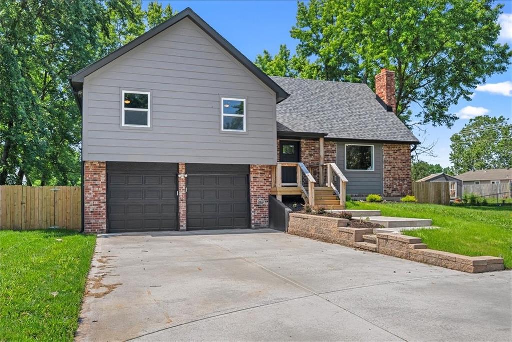 Listing Photo MLS #HMS2559194