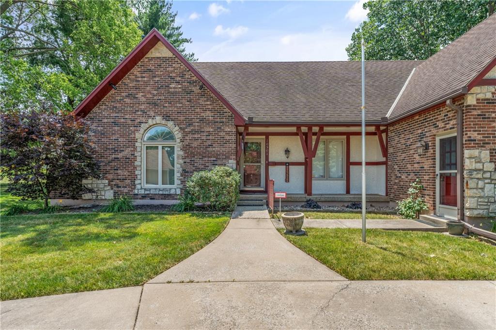 Listing Photo MLS #HMS2559201