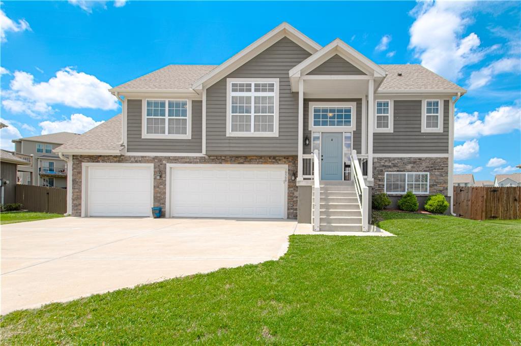 Listing Photo MLS #HMS2559228