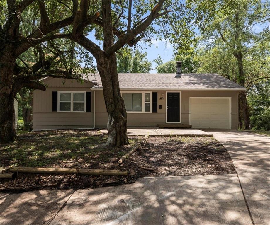 Listing Photo MLS #HMS2559470