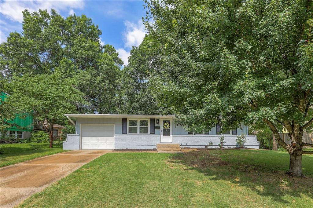 Listing Photo MLS #HMS2559494