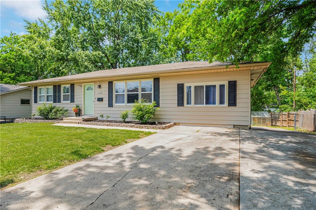 Listing Photo MLS #HMS2559545