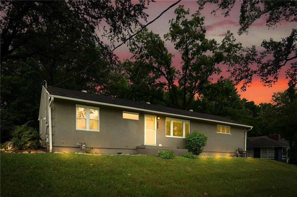 Listing Photo MLS #HMS2559557