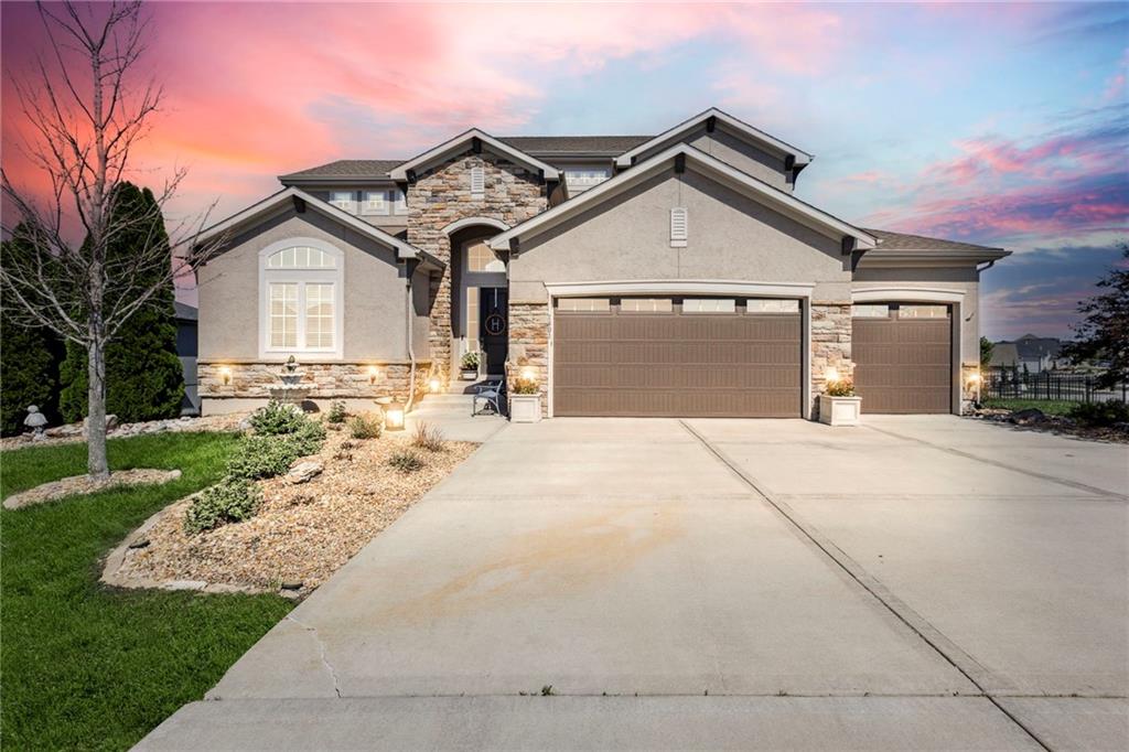 Listing Photo MLS #HMS2559644