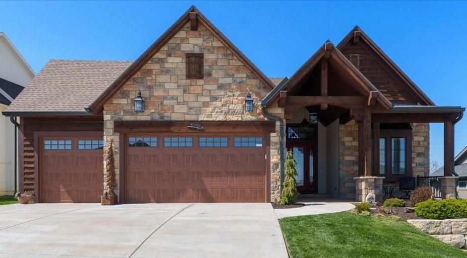 Listing Photo MLS #HMS2560170